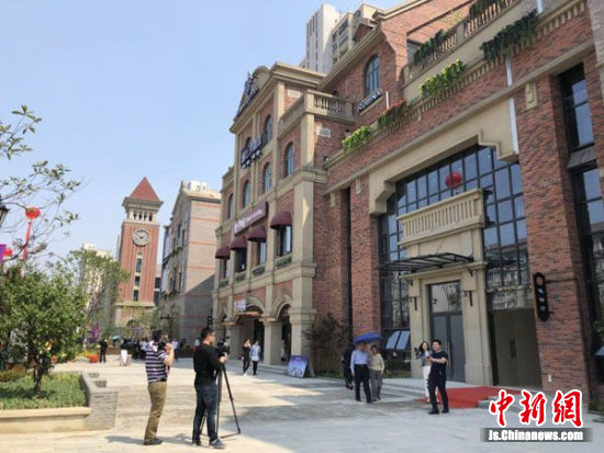 溪南公馆海派风情商业街自带"吸粉"功能.