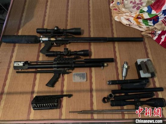 社交平台开卖枪支 常州警方端掉网上"弹药库"