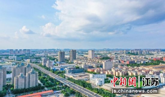 徐州经开区打造一流营商环境,护航企业“加速跑”。徐州经开区 供图 徐州经开区打造一流营商环境,护航企业“加速跑”。徐州经开区 供图
