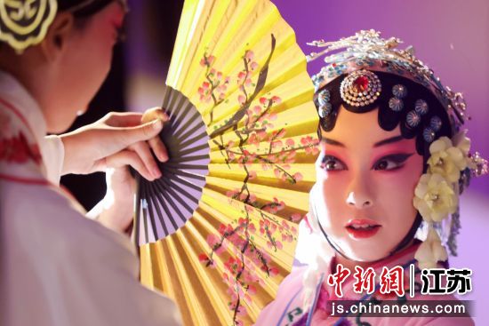 昆曲表演。 中新网记者 泱波 摄 昆曲表演。 中新网记者 泱波 摄