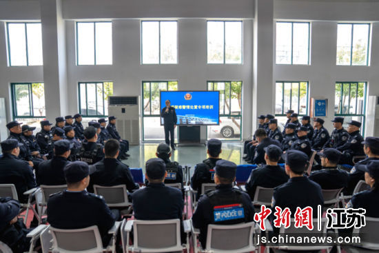 ר����ѵ����ɽ�й����ֹ�ͼ