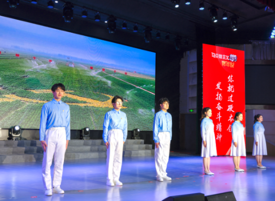 ���С��ഺ���桷