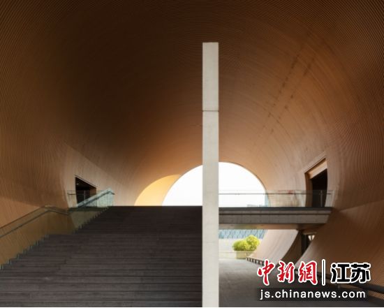 �ַ���ʦ���ֵġ��Ϻ��������Ժ��������Ӱ��Ŀ��ͼƬ֮һ���Ͼ�����ѧԺ��ýѧԺ ��ͼ