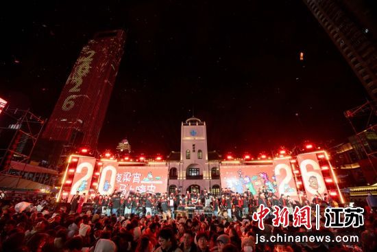 �簲�¶�Ȫӳ�¹㳡���᳡����Ϫ��ί������ ��ͼ