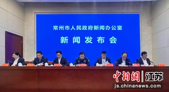 新闻发布会现场。张璐 摄 新闻发布会现场。张璐 摄