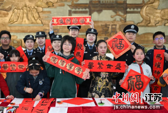 ���뺢����չʾ���������봺�������������� �� ��