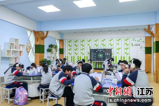 ѧ�����ڡ�AI�����鷿����ѧϰ�����ݸ��������������ѧУ ��ͼ