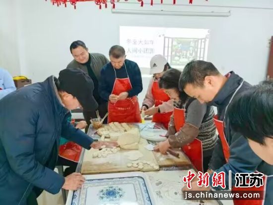 ������������ �˼�С��Բ����ֳ���(����ͼ) ͭ��ֵ� ��ͼ