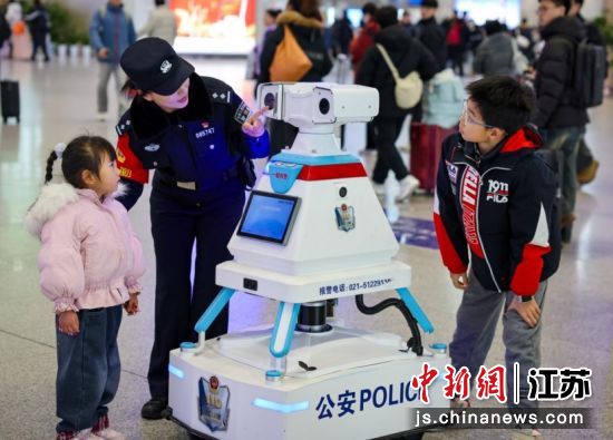 ���е�С���Ѻ;�������ˡ�С�����������Ͼ���·�������Ͼ���վ�ɳ��� ��ͼ