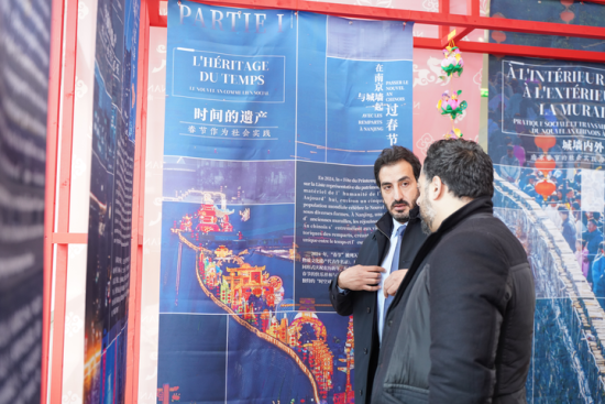 �����Ͼ���ǽչ������