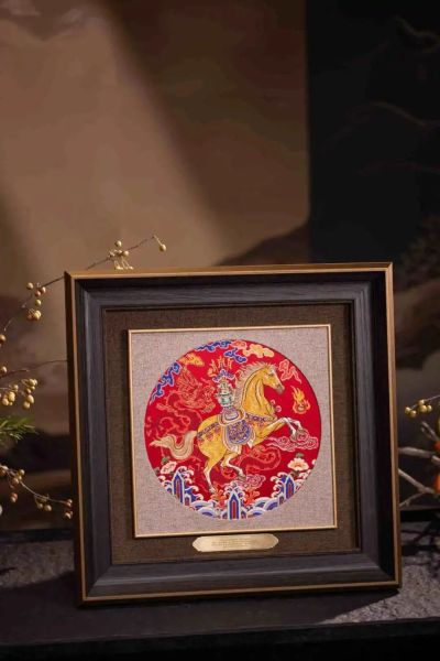 南京云锦《龙腾骏业》 南京云锦《龙腾骏业》