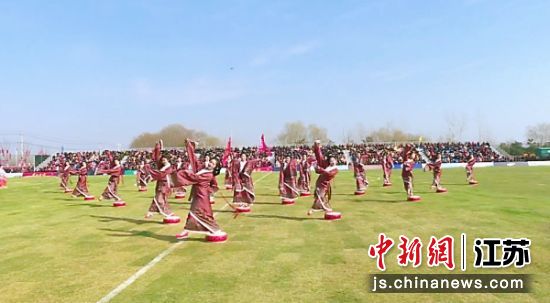 开幕式上,极具汉文化特色的文艺节目轮番上演。沛县县委宣传部 供图 开幕式上,极具汉文化特色的文艺节目轮番上演。沛县县委宣传部 供图