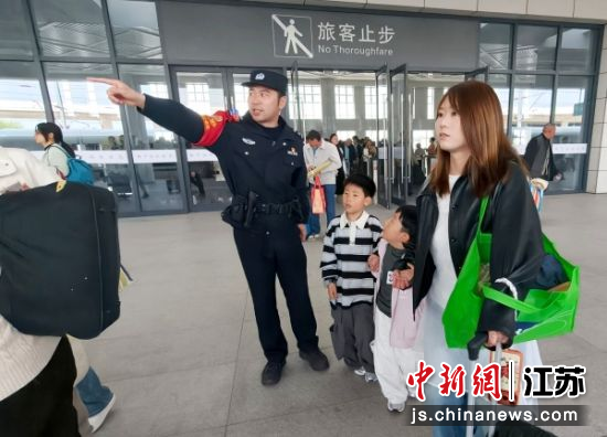 ���վ�ɳ�����Ϊ�����ӳ��е��ÿ��ṩ��ѯ������������ˡ�Ӧ�������ȷ��񡣳����� ��