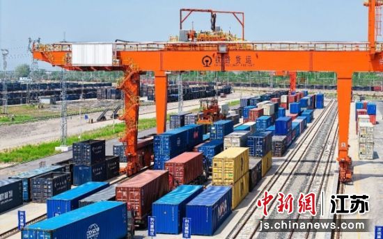 徐州淮海国际陆港铁路集散中心。陆港集团 供图 徐州淮海国际陆港铁路集散中心。陆港集团 供图