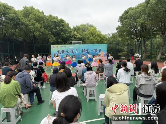 演出现场。袁智慧 摄 演出现场。袁智慧 摄