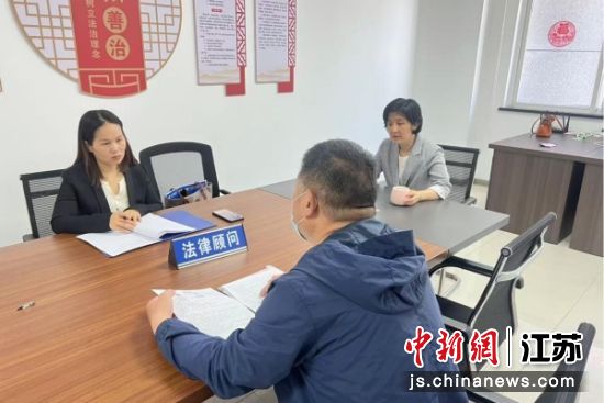 每周二固定开放法律门诊。环城街道 供图 每周二固定开放法律门诊。环城街道 供图