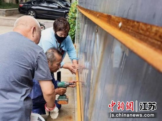 地基柱加固作业现场。徐州市鼓楼区城市管理局 供图 地基柱加固作业现场。徐州市鼓楼区城市管理局 供图