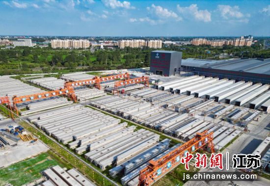 宁盐高速扬州5标智慧梁场。胡苗苗 摄 宁盐高速扬州5标智慧梁场。胡苗苗 摄