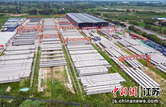 宁盐高速扬州5标智慧梁场。胡苗苗 摄 宁盐高速扬州5标智慧梁场。胡苗苗 摄