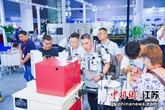展览现场。华婷婷 摄 展览现场。华婷婷 摄