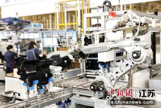 韩资工业园区内企业生产车间。盐城经开区党政办 供图 韩资工业园区内企业生产车间。盐城经开区党政办 供图