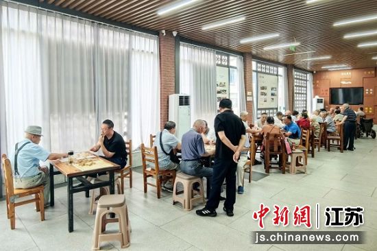 改造后的万户新村活动室。亭湖区融媒体中心 供图 改造后的万户新村活动室。亭湖区融媒体中心 供图