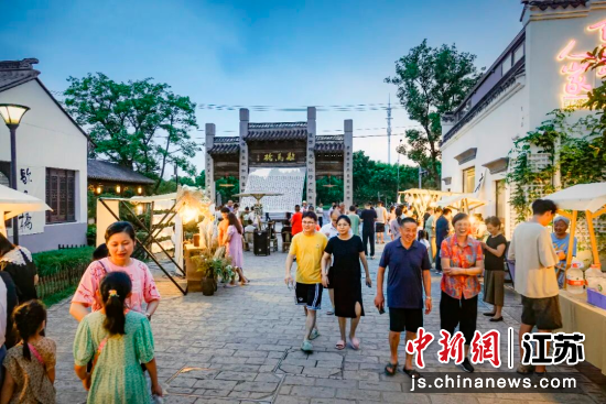 歇马桥村牌楼。千灯镇党建工作办公室 供图 歇马桥村牌楼。千灯镇党建工作办公室 供图