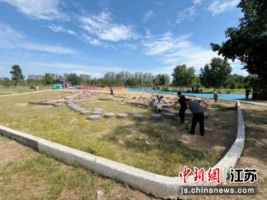 大运河湿地公园常态化保洁养护现场。邳州市委宣传部 供图 大运河湿地公园常态化保洁养护现场。邳州市委宣传部 供图