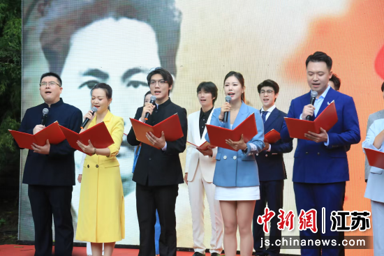 江苏省2026年“9・28经典诵读”活动在东南大学启幕。东南大学 供图 江苏省2026年“9・28经典诵读”活动在东南大学启幕。东南大学 供图
