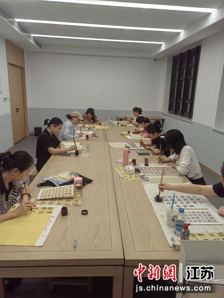 职工课堂。苏州市总工会 供图 职工课堂。苏州市总工会 供图