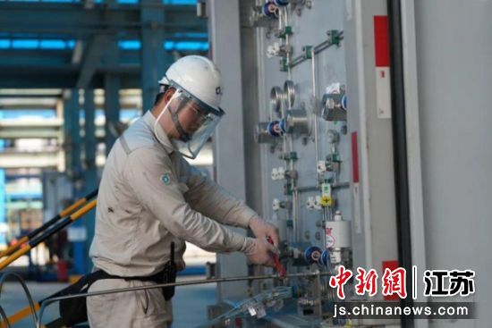 工人值班现场。徐州经开区 供图 工人值班现场。徐州经开区 供图