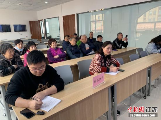 锦绣华庭社区致力于进一步提升小区品质,努力用绣花功夫治理社区、服务居民,努力打造精致、有温度的人居环境。浦源芫 摄