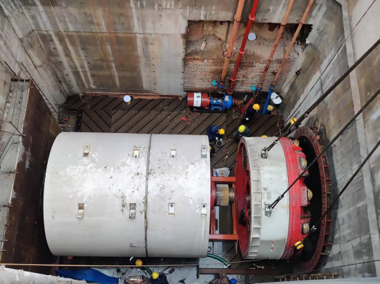 三环南路排水工程施工2标段全线长740m,项目后续附属工程施工正在紧张有序的进行中。