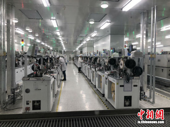 东山精密生产车间.