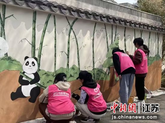 ѧͨVR豸ɽ2ѧɷ3ѧԺ֯ĻΡǽʵŻҵְҵѧԺͼ