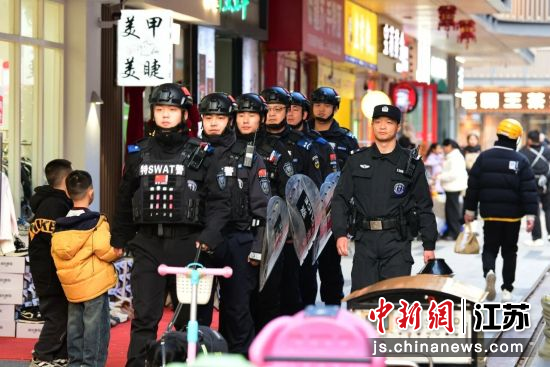 �����侯������װѲ�ߡ���Ǩ�й����� ��ͼ