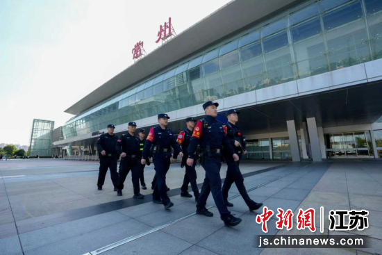 ·�����Ͽ�չ�ΰ�Ѳ�ߡ������� ��