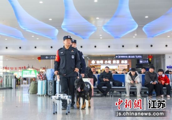 3��11�գ����Ƹ�վ�ɳ����񾯴��쾯Ȯ�����ܻ������ں��ҿ�չ�ΰ�Ѳ�顣���� ��