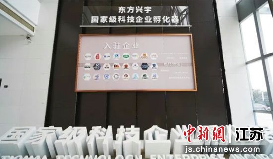 ��������������������ѧ��������ںϵķ�����ϵ���γǾ����������� ��ͼ