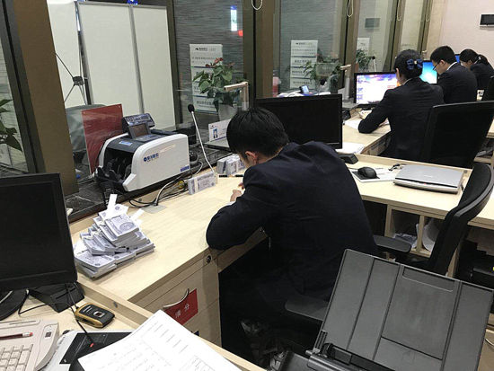 保险公司内勤有多忙 保险公司柜面内勤