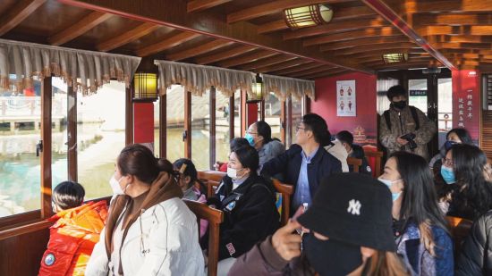 盐城市博物馆创新移动博物馆形式,联合盐镇水街开通串场河历史文化游研学线路。