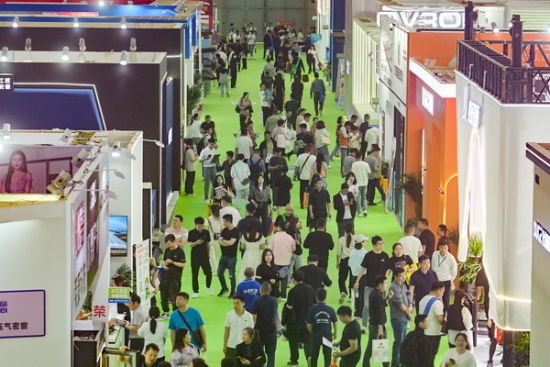 本次展会由江苏省门窗行业协会、南京市移门行业协会主办。