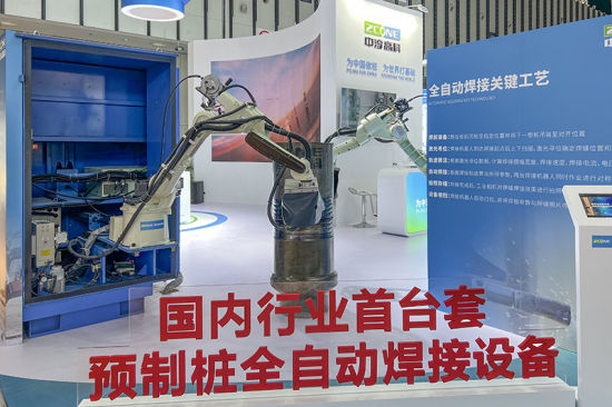 展示混凝土与水泥制品行业全产业链创新发展成果。朱晓颖 摄