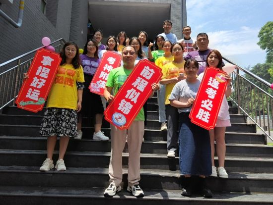 2024年,必胜客推出一年一度的“逢考必胜”活动,为追梦学子助威打气。
