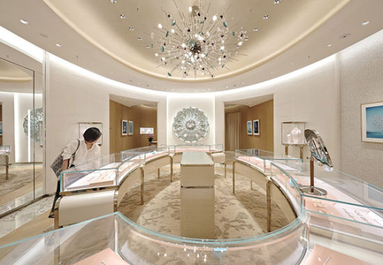 Tiffany&Co.蒂芙尼南京国金中心精品店启幕,融汇最新设计理念。泱波 摄